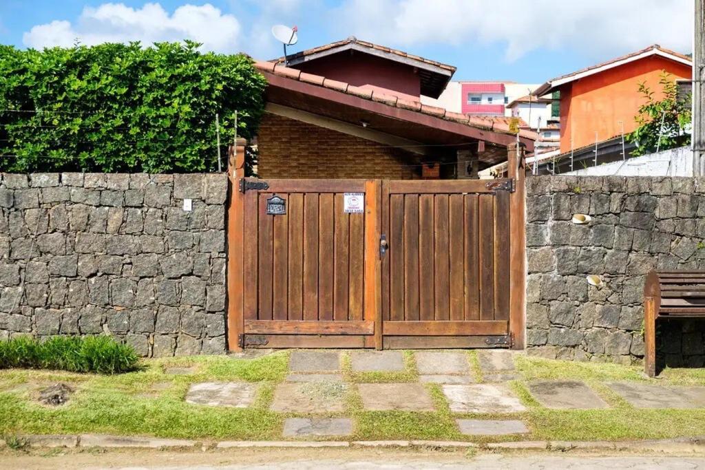 Bh4 - Bh4: Casa Com Piscina Ao Lado Da Praia Grande Ubatuba Exterior photo